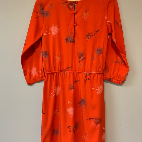 Long sleeve red dress - Picture 7 of 7